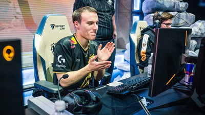 Caps i Perkz łącznie oddali 24 na 50 likwidacji przeciwnikom w ten weekend