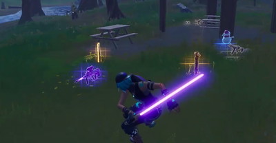 W Fortnite po evencie są miecze świetlne i nowa laserowa broń. Jak je zdobyć?