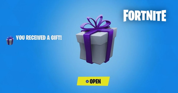 Co się stanie, jeżeli podarujecie karnet na 8 sezon Fortnite komuś, kto gra na iPhone?