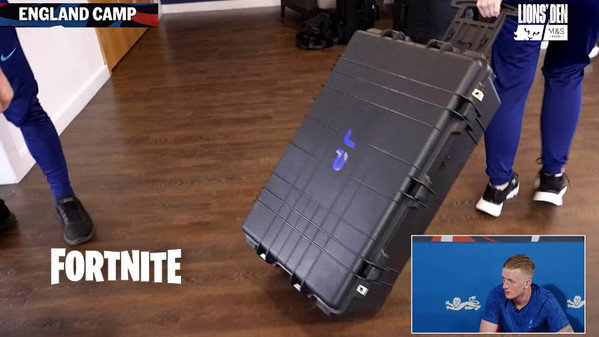 Bramkarz reprezentacji Anglii zabrał ze sobą na mundial komputer, żeby pograć w Fortnite