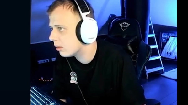 Zarobki polskiego youtubera za film z 1 mln wyświetleń. Nitro ujawnia, ile zarobił z filmu o Boxdelu