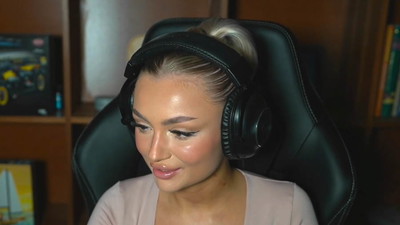 Polska basenowa streamerka Twitch gra, ale widzowie patrzą tylko na jedno