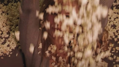 Nie zgadniecie, kto grał w teledysku Kruszwila 3 lata temu. Dzisiaj jest o niej głośno