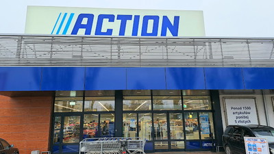 Ludzie się zorientowali. Action obniża znacznie ceny „virala”
