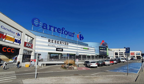 Carrefour sprzedaje za 5 złotych zamiast za 30 ziko