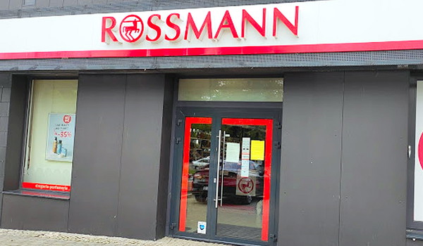 Rossmann przecenia na 39,99zł. Ten sam producent w innych sklepach i 80zł