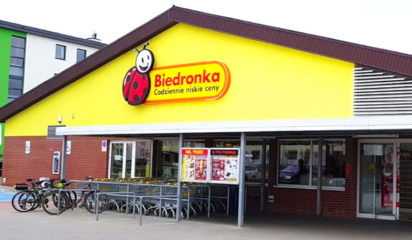Biedronka od rana sprzedaje za 1,65zł