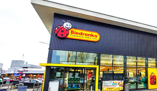 Biedronka pozbywa się za 99 groszy