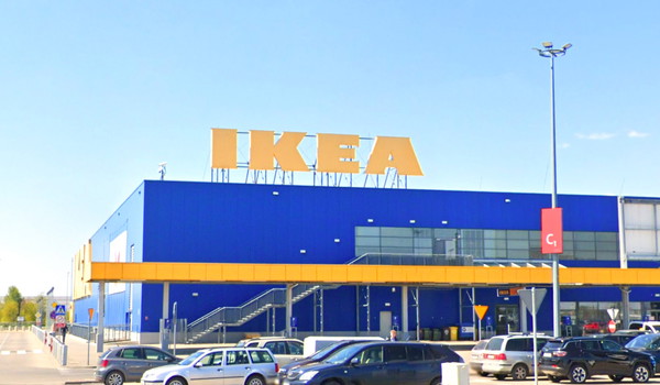 Ikea przecenia na 4,99zł. Tania opcja, by odmienić ściany