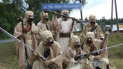 Fani Star Wars robią sobie co chwilę zdjęcia na tej ulicy. Nietypowa nazwa w Polsce