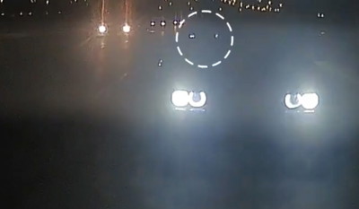 Kierowcy BMW sami nie wiedzieli, kto komu mruga światłami