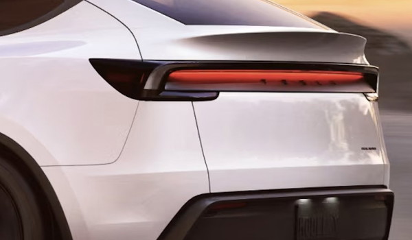 Now Tesla model Y. Kiedy w Polsce?