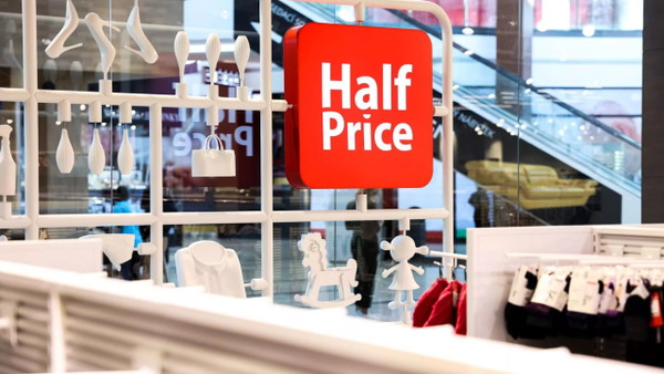 W Half Price taniej są te torebki Off-White