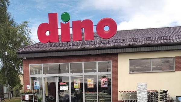 Dino sprzedaje całe cały zestaw za 19,99zł