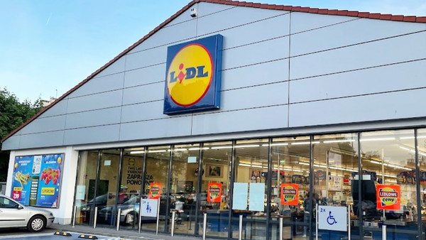 Lidl sprzedaje za 1,25zł. Ludzie robią zapasy po kilkanaście sztuk