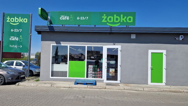 Jak Wam było szkoda kasy, to Żabka ma pizzę o wiele taniej