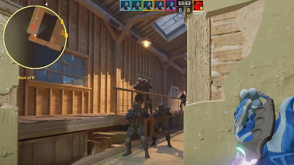 Bug w Counter Strike pozwala na tej mapie zobaczyć przeciwników