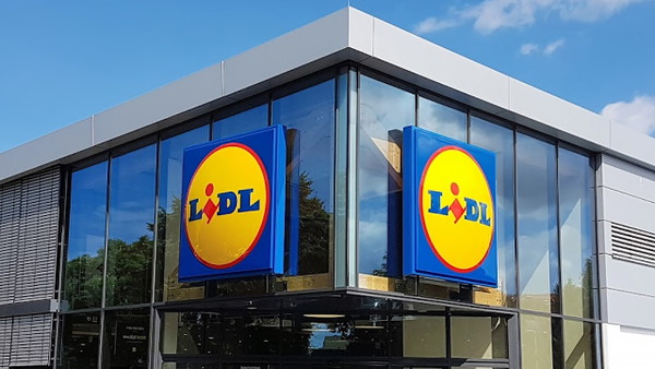 Lidl wynalazł jakieś zapasy i wyprzedaje po 1 grosz