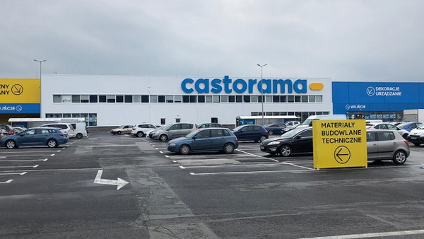 Castorama sprzedaje trzeci za złotówkę