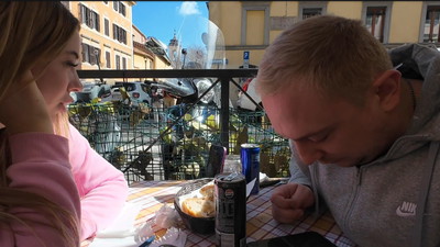 Wyjazd Daniela Magicala z Natalią do Rzymu był dziwny