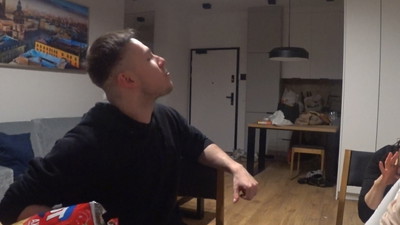Dziewczyna stwierdziła, że plucie na streamie to już przesada
