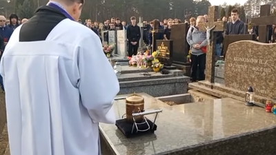 Odbył się pogrzeb Krzysztofa Kononowicza. Pożegnało go wiele osób