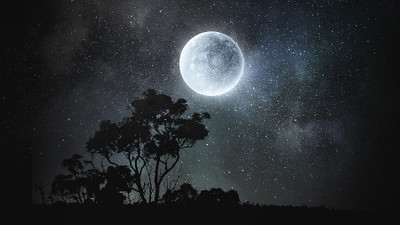 Nocne niebo w maju – kiedy pełnia Księżyca, nów i więcej
