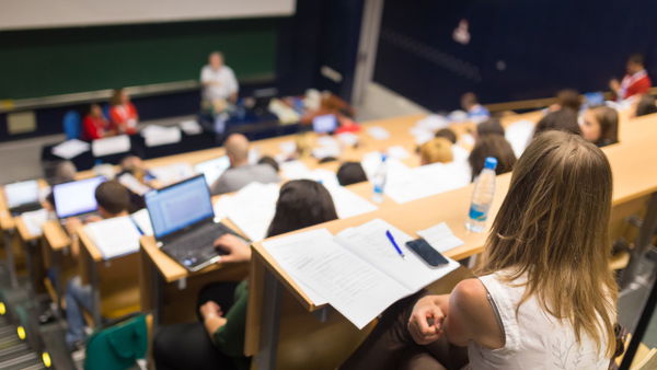 Skończyło się kombinowanie. Studenci nie naciągną już sobie stypendium