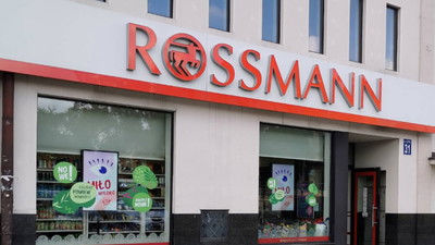 Rossmann rozdaje za darmo, a ludzie sprzedają potem po 100 złotych
