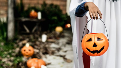 Zbieracie cukierki na Halloween? Uważajcie na mandaty