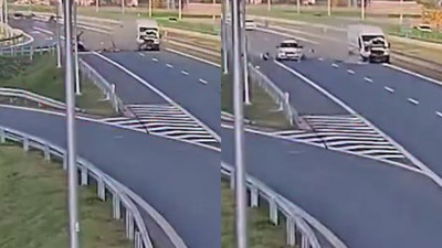 Cofał na ekspresówce. Wbił w się w niego bus