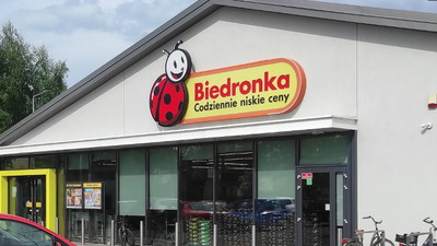 Biedronka znowu walczy. Promocja na 1,75 zł skusi dzisiaj wiele osób