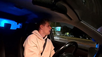 Policja zatrzymała Taazego, gwiazdę Fame MMA. To była kosztowna kontrola