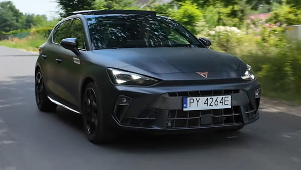 Nowy samochód Leon Cupra o 31 tysięcy taniej. Auta znikają z salonów