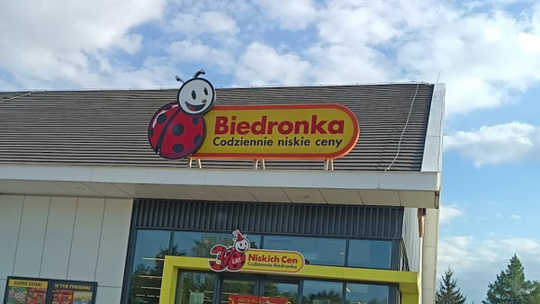 Biedronka ma w ofercie. Klienci patrzą na etykietę i nie dowierzają
