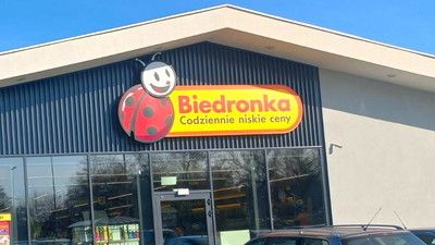 Taki był szał absolutny, a Biedronka już zaczyna się pozbywać za połowę ceny