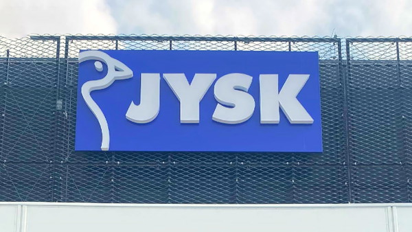 No w końcu hitowy fotel jest taniej. Jysk przecenia o blisko 700 zł