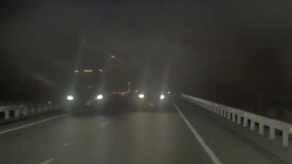 Tesla uratowała mężczyźnie życie. Samochód zobaczył to wcześniej, niż człowiek