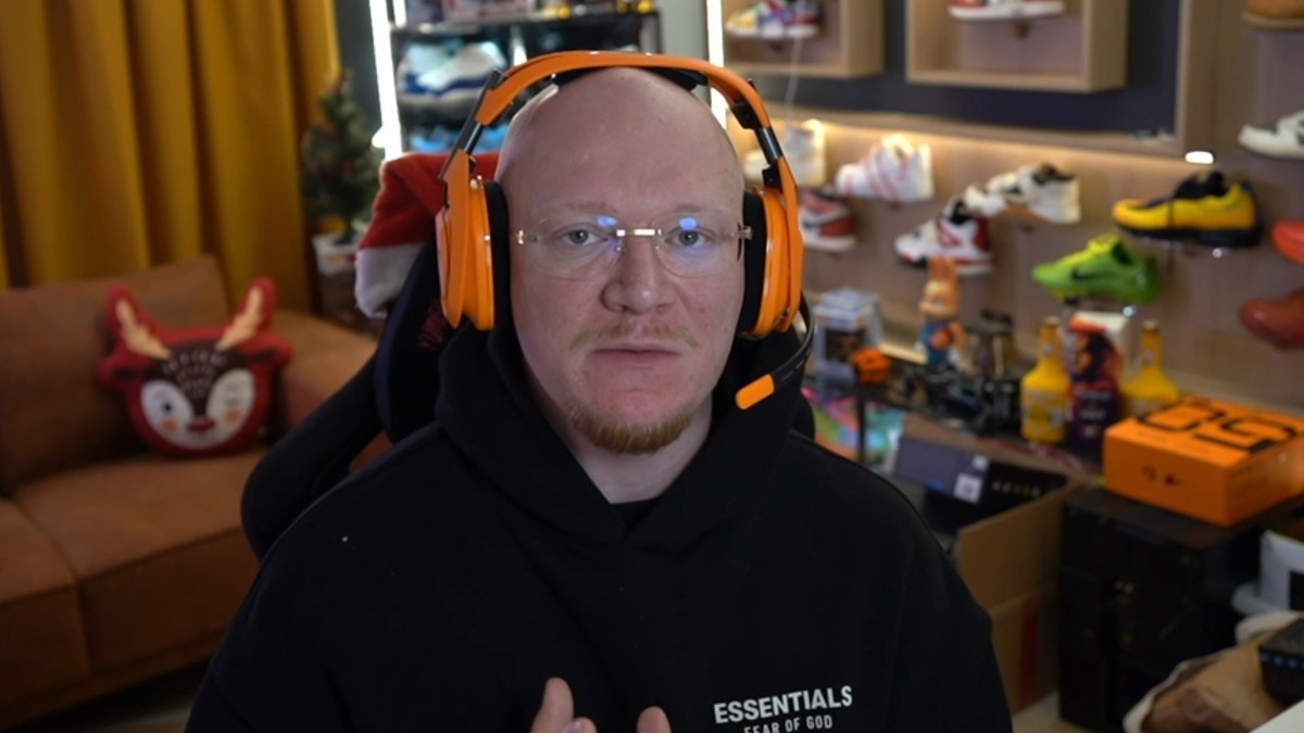 wpadka-na-wizji-polski-streamer-dzinold-przypadkowo-w-czy-streama