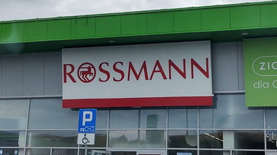 Były tylko w aptece. W końcu można je kupić normalnie w Rossmannie