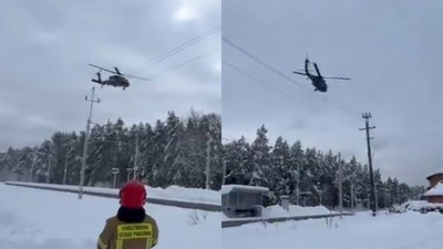 Policyjny Black Hawk nad torami. Niecodzienna akcja policji
