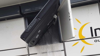 Podszedł do paczkomatu InPost i stanął, jak wryty. Tak włożony telewizor do skrytki