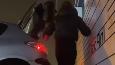 Poradnik przy paczkomacie tak namieszał, że zareagował nawet InPost