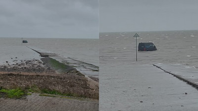 Dostawca Amazona ugrzązł na najgroźniejszej drodze w Angli. GPS wprowadził kierowcę w bagno