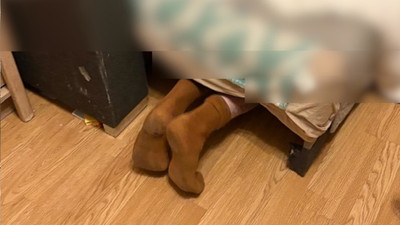 44-latek z Woli schował się przed policją pod łóżkiem. Wystawały mu tylko stopy