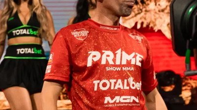 Zawodnik Prime MMA wszedł w branżę dla osób starszych. Nagrał już pierwszy film