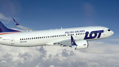 LOT zaskakuje swoich pasażerów nowością na pokładzie samolotów