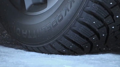 Koniec z poślizgami na lodzie. Powstała pierwsza opona z kolcami, które wysuwają się same