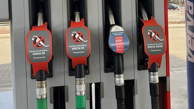 Niemcy przyjeżdżają do Polski zatankować samochody. Nadal wychodzi im taniej