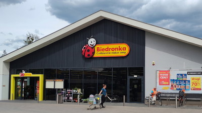 Znikną z półek nad ranem. Biedronka zapowiedziała promocję na 5,25 zł